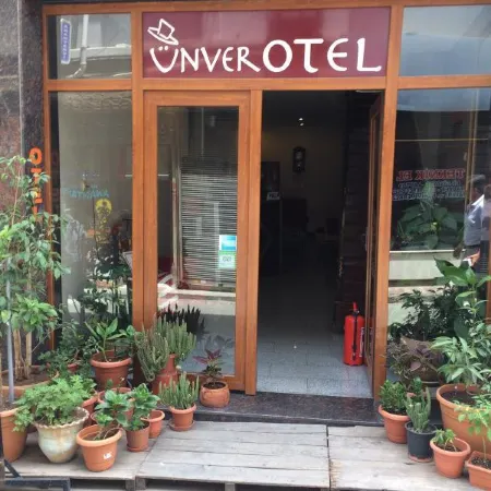 Ünver Hotel