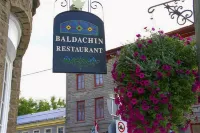 Baldachin Inn