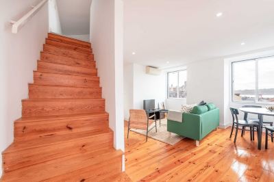 Other Guestready - Bright & Spacious 2-Bed Apt with Rooftop Terrace in Alcântara Photo