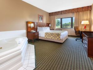 Baymont Inn and Suites by Wyndham Franklin, Indiana