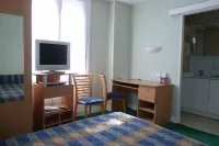 Logis Hotel Restaurant du Commerce Hotels in Clecy