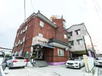 Yeongju Crystal Hotel di Yeongju-si