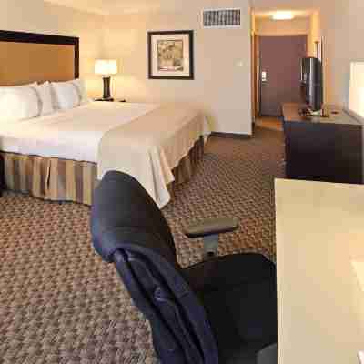 Holiday Inn Little Rock-Airport-Conf Ctr Rooms