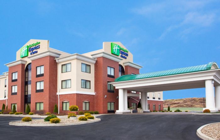 Holiday Inn Express & Suites FRANKLIN - OIL CITY by IHG