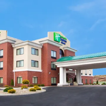 Holiday Inn Express & Suites FRANKLIN - OIL CITY by IHG