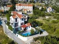 Holiday Home Mons Aureus