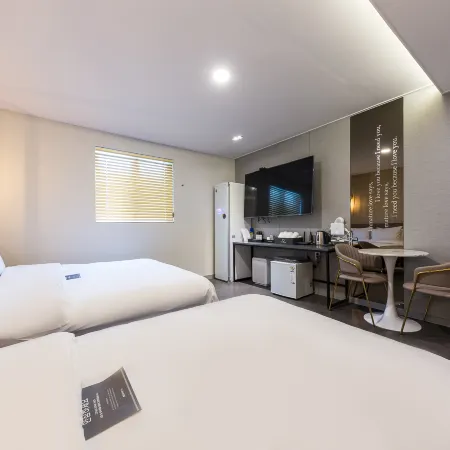 Hotel 24st Urban Brown Seosan Lake Park