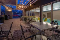 Home2 Suites by Hilton Wayne - breakfast