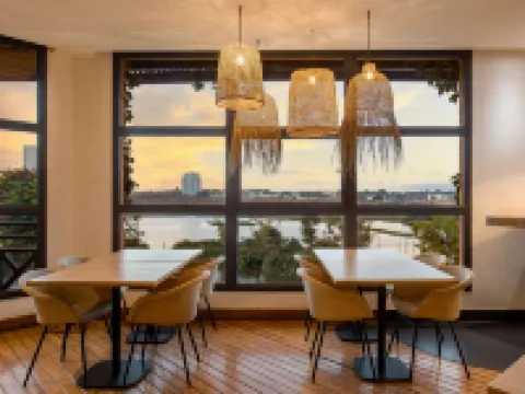 Radisson Tamboho Waterfront Antananarivo Hotels in Antananarivo Avaradrano