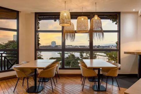 Radisson Tamboho Waterfront Antananarivo Отели в г. Антананариво Аварадрано