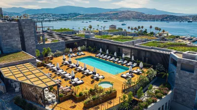 Kaya Palazzo Resort & Residences le Chic Bodrum Hotels in der Nähe von Football Field