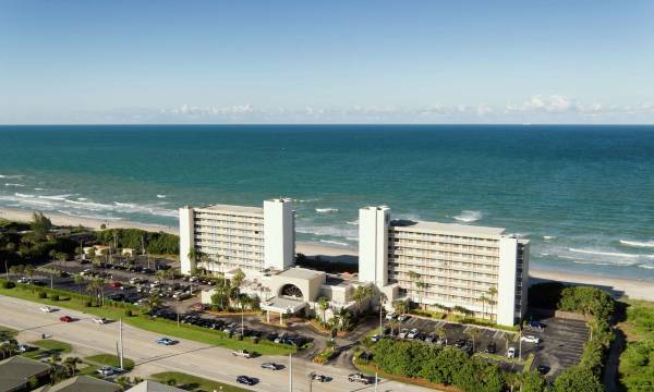 DoubleTree Suites by Hilton Melbourne Beach Oceanfront