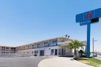 Motel 6 Barstow, CA - Route 66