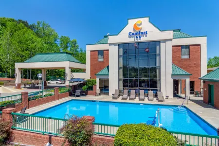 Comfort Inn Douglasville - Atlanta West Отели рядом с достопримечательностью «Парк штата Суитуотер Крик»