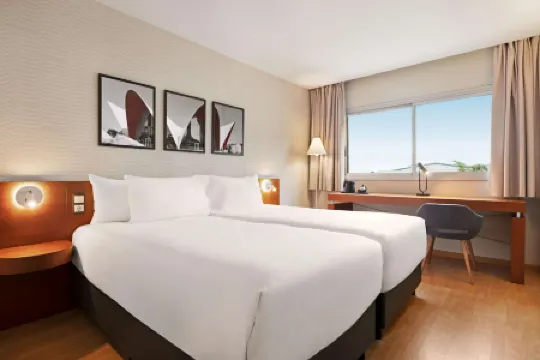 阿爾姆薩菲斯瓦倫西亞溫德姆華美達飯店