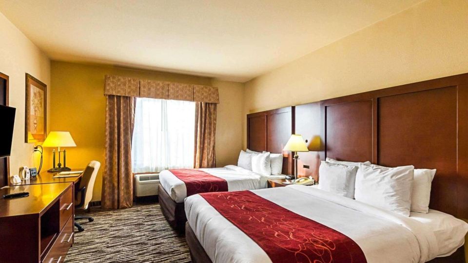 Comfort Suites McAllen Airport and la Plaza Mall