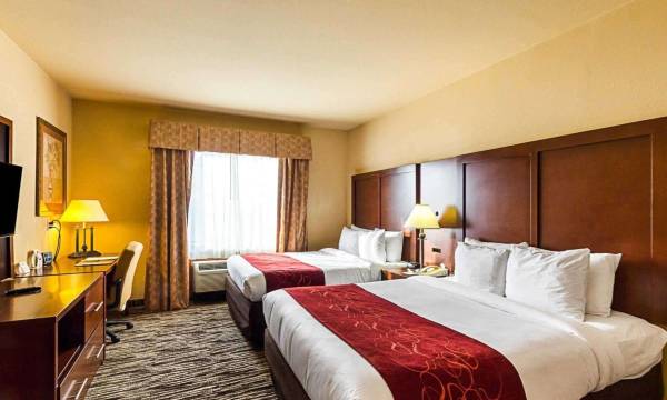 Comfort Suites McAllen Airport and la Plaza Mall