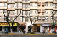 SummerFlats - Summer Art and Design Apartment (Taikoo Li Branch, Chengdu) Hotel in zona Ziweiyuan Wharf