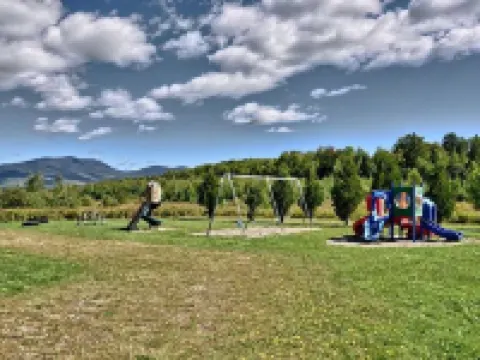 Cabot Inn & Suites Hotels in Coos County