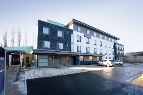 Premier Inn Inverness West - 駐車場