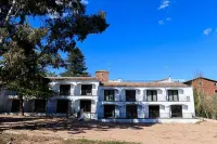 Hostal la Guineu Hotels near Feria Medieval