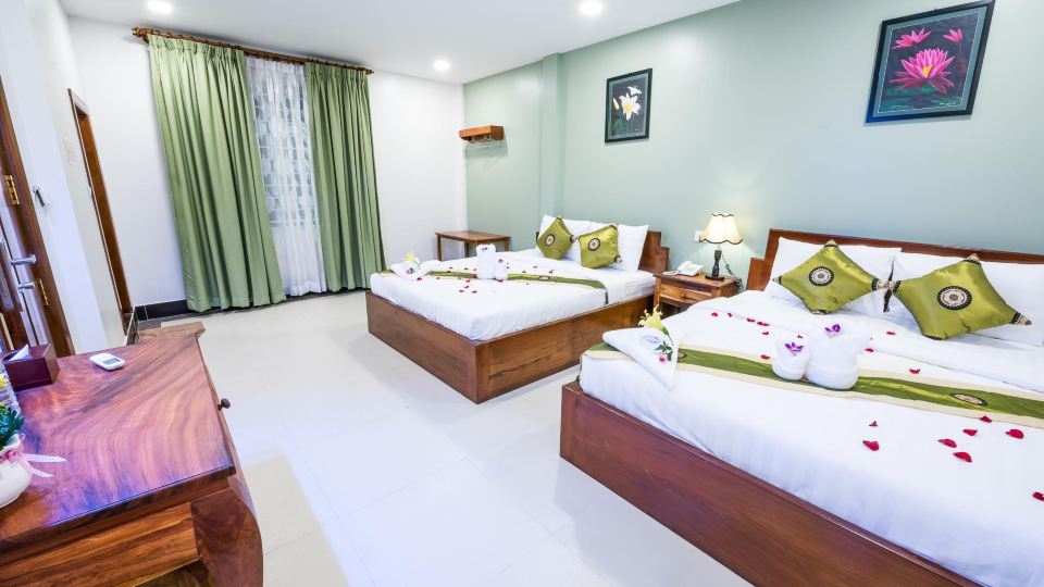 Ny Ka Smy Hotel