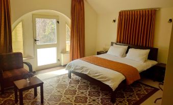 Alhambra Palace Hotel Suites - Ramallah