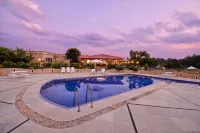 Sterling Kanha - Pools