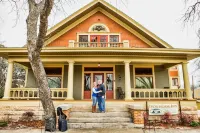Iron Horse Inn Hotels in Granbury