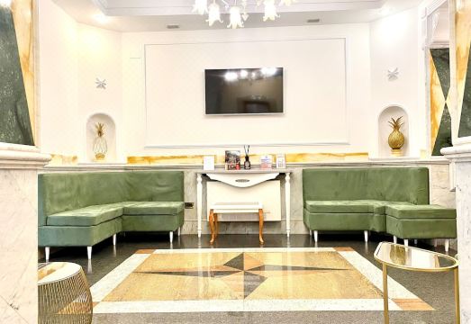 깔끔하게 정돈된 호텔 침구