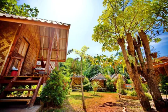 O k Chawkoh Bungalow Hotels near Thung Yee Pheng Mangrove Forest