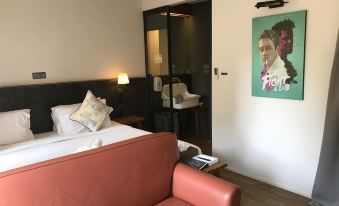 Hotel Noir