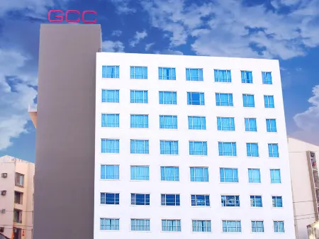 GCC Northside Hotel Отели в г. Тхане