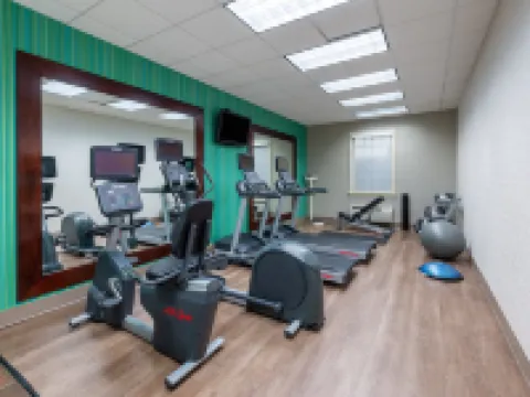 Holiday Inn Express STATE COLLEGE @WILLIAMSBURG SQ by IHG Ξενοδοχεία στην πόλη Centre County