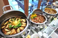 The Avenue Plaza Hotel - breakfast
