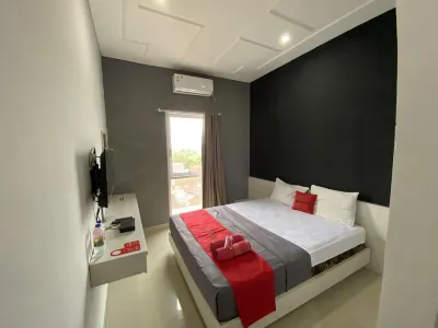 RedDoorz Near Rsud Margono Purwokerto 3 Hôtels à : Purwokerto