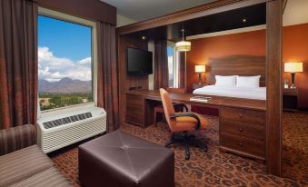 Hampton Inn & Suites Scottsdale at Talking Stick