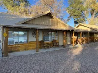 Rainbows End Fishing Resort Hotels in Navajo County