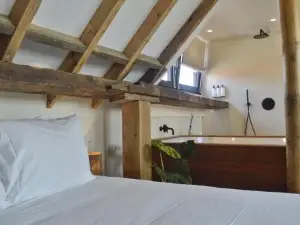 Van Heeckeren Apartments & Suites Buren