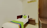Loharkar Family Hotel L A Rooms