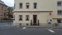 Hotel König Humbert Hotel a Neunkirchen am Brand