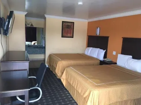 Express Inn West Memphis Отели в г. Маунд Сити Тауншип