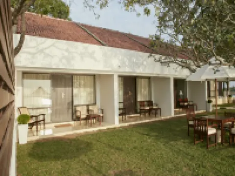 EKHO Lake House Hotels in Polonnaruwa