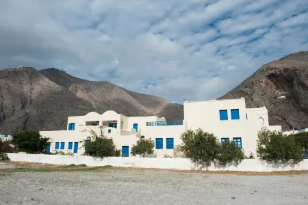 Irigeneia Hotel