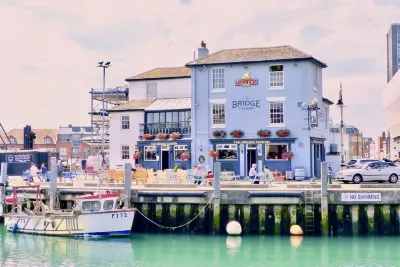 St Georges Balcony Suite with Parking Hotels in Portsmouth