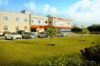 Atlas Hotel Apartments - parking