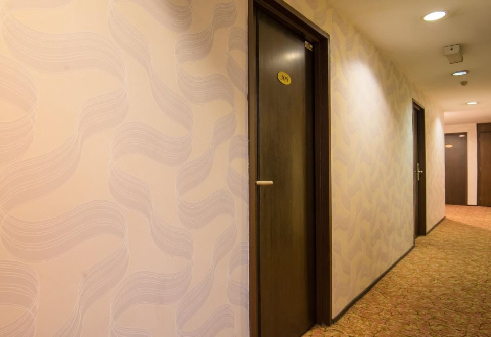 Suan Bee Hotel@Sutera의 깔끔하게 정돈된 객실 내부