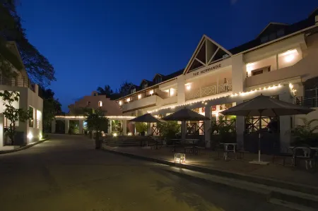 Hotel Normandie Limited Отели рядом с достопримечательностью «Dattatreya Temple and Hanuman Statue»