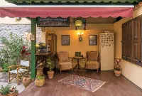 Elaia Hotel