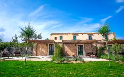 Baglio Siciliamo Country House Hotels in Calabernardo